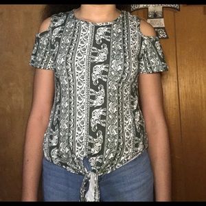 Dark green elephant top